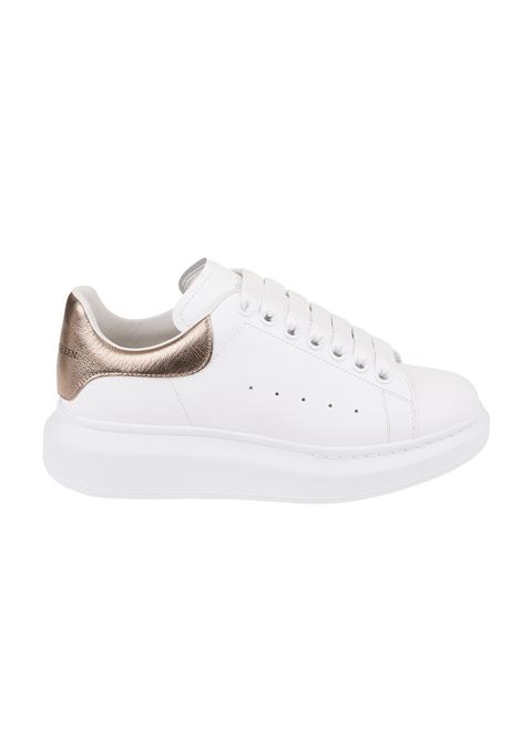 Oversized Sneakers In White And Metallic Pink ALEXANDER MCQUEEN | 553770-WHFBU9053