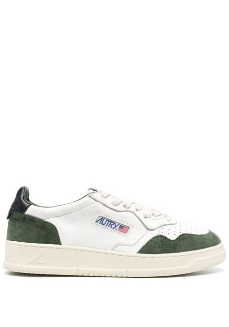 Medalist Low Sneakers In Green Suede and White Leather AUTRY | AULMGS22