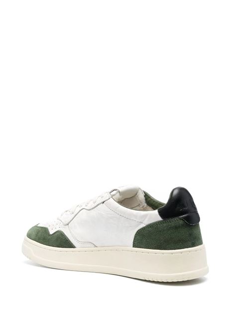 Medalist Low Sneakers In Green Suede and White Leather AUTRY | AULMGS22