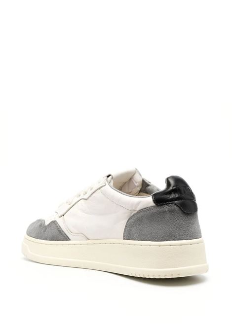 Medalist Low Sneakers In Grey Suede and White Leather AUTRY | AULMGS23
