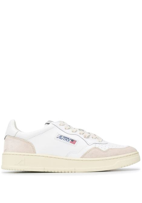 Medalist Low Sneakers In White Suede and Leather AUTRY | AULMLS33
