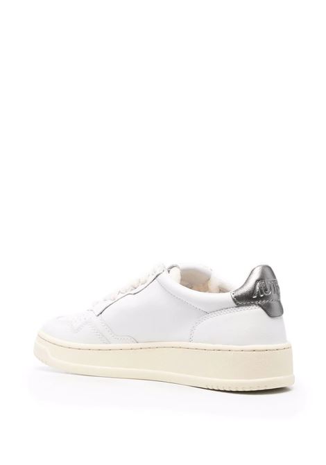 Medalist Low Sneakers In White and Silver Leather AUTRY | AULWLL05