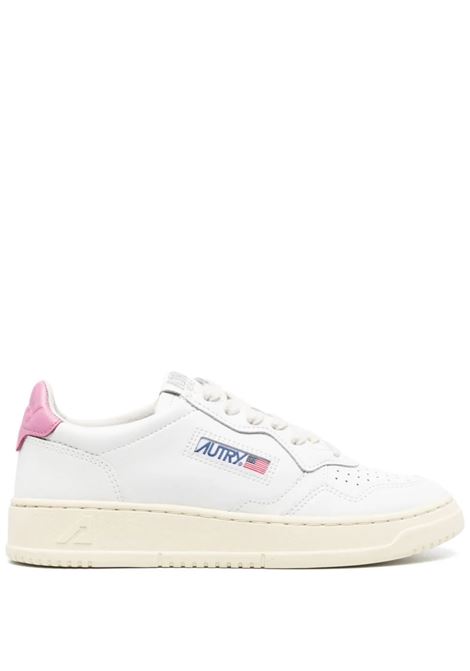 Medalist Low Sneakers In White and Pink Leather AUTRY | AULWLL55