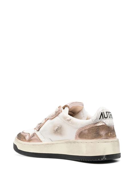 Super Vintage Medalist Low Sneakers in White And Gold Leather AUTRY | AVLWMS11