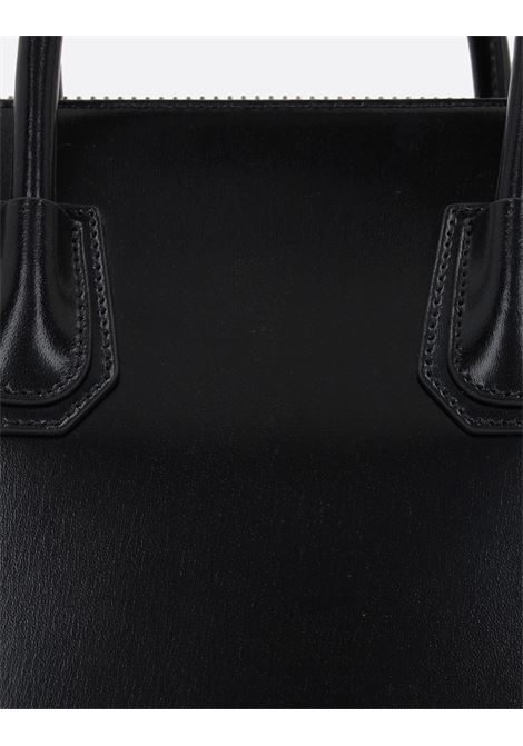 Black Small Antigona Bag GIVENCHY | BB50TPB1R0001