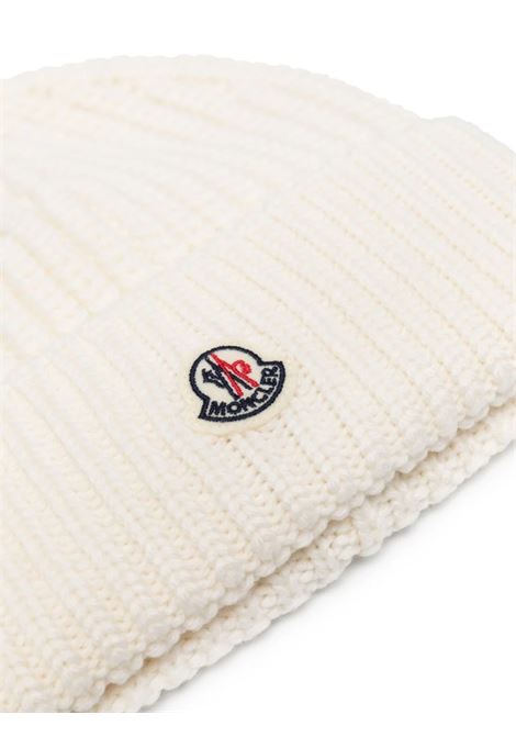 White Wool Beanie With Logo Patch MONCLER | 3B000-48 M1131030