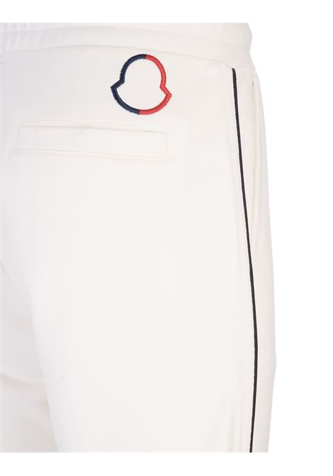 Pantalone Sportivo Bianco Con Profilo Logo Ricamato MONCLER | 8H000-07 89A1B032