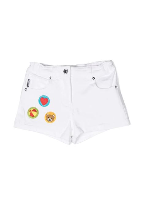 White Shorts With Embroidered Patches MOSCHINO KIDS | HCQ005LTC0410101