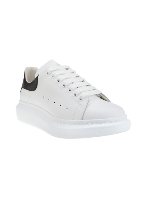 White And Black Oversized Sneakers ALEXANDER MCQUEEN | 553680-WHGP59061
