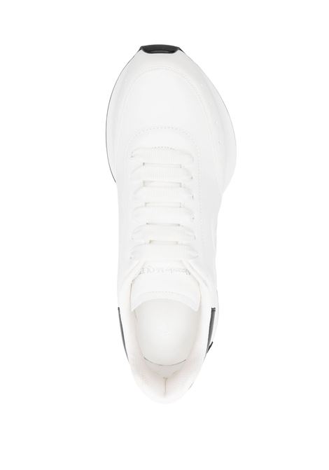 Sprint Runner Shoes In Black and White ALEXANDER MCQUEEN | 777417-WIDN59061