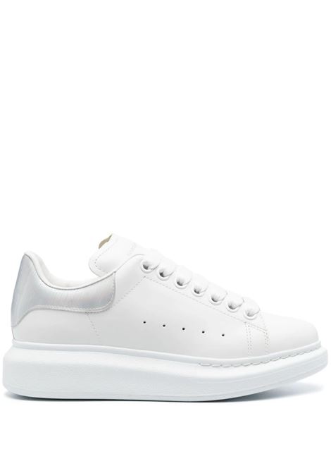 White Oversized Sneakers With Silver Striped Spoiler ALEXANDER MCQUEEN | 781742-WIEE99071