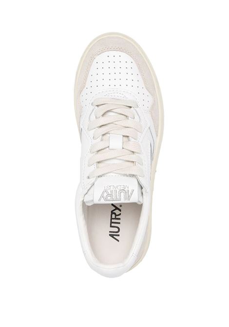 Medalist Low Sneakers In White Suede and Leather AUTRY | AULWLS33