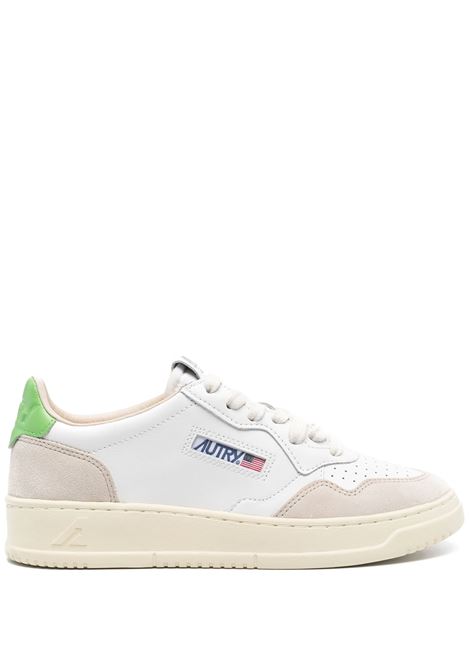 Medalist Low Sneakers In White and Green Suede and Leather AUTRY | AULWLS65