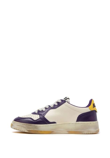 Super Vintage Medalist Low Sneakers In White and Purple Leather  AUTRY | AVLWBC01