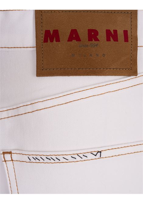 Shorts In Denim Bianco Con Applicazione a Fiore MARNI | PAJD0502SX-UTC34100W01