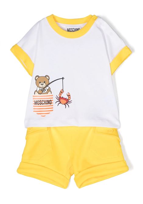 T-Shirt and Shorts Set In White and Yellow With Moschino Teddy Bear Fishing MOSCHINO KIDS | MUG018LCA7550162