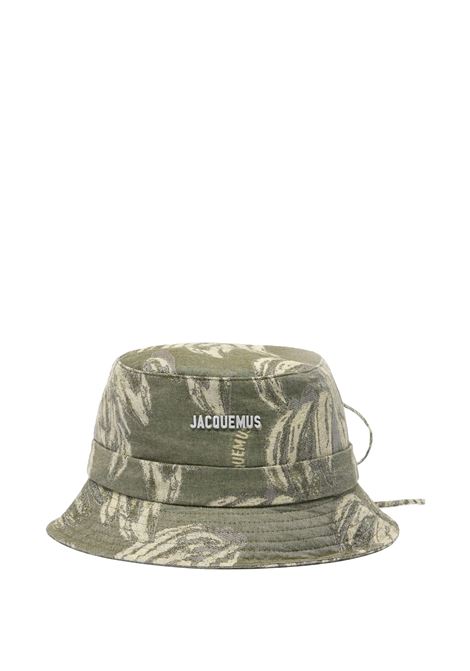 Cappello Le Bob Gadjo In Jacquard Banana Logo Khaki JACQUEMUS | 223AC001-17485CA