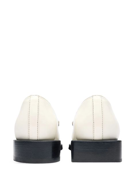 Les Mocassins In Bianco e Nero JACQUEMUS | 255FO170-4363110